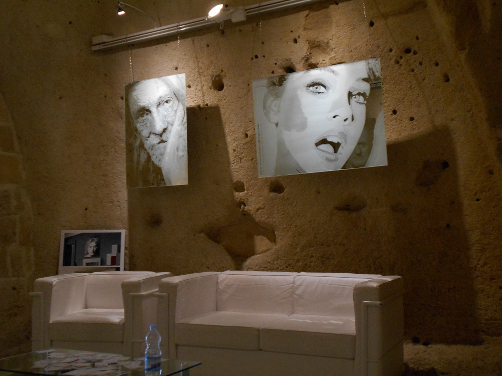 Mostra in Casa Cava nei Sassi di Matera.
